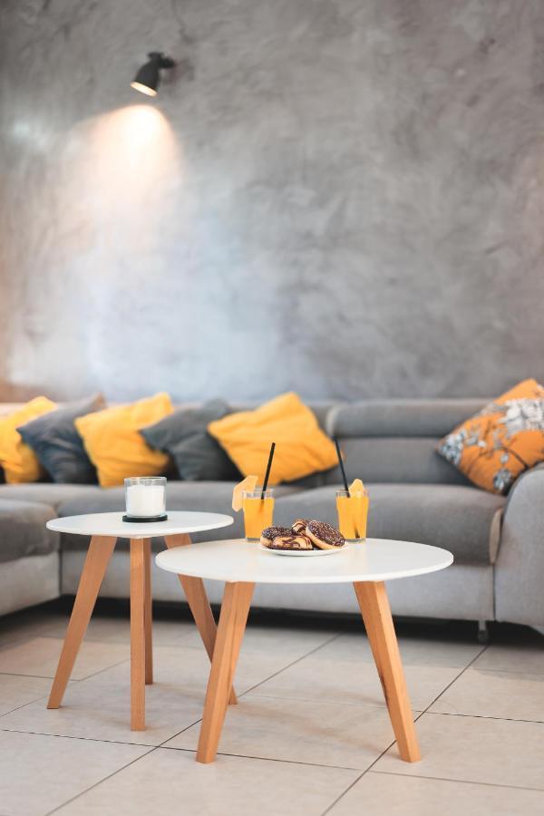 Apartment Dominik Zara Esterno foto